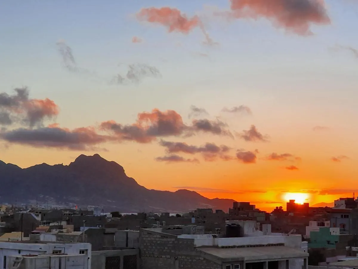 Kaza O Futuro 0*, Mindelo